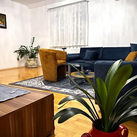 Apartman Srce Cazina *