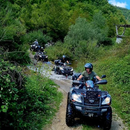 Srce Cazina Apartment